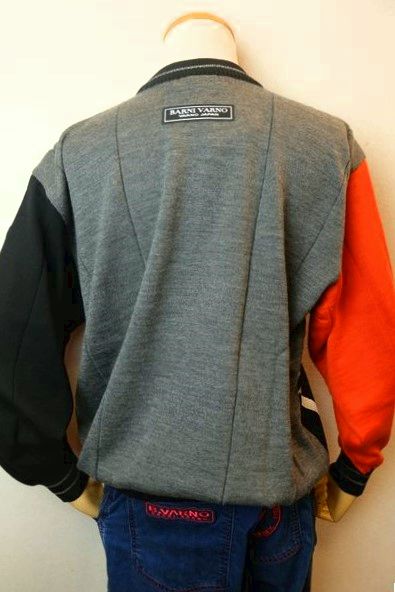 バーニヴァーノ BARNIVARNO セーター 2025秋冬新作 メンズウェア ニット 日本製 バーニヴァーノ服 ロゴ編みクルーセーター グレー