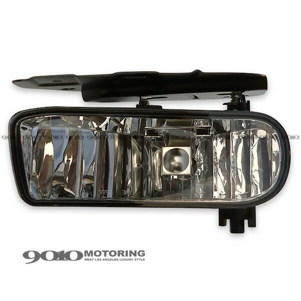 02-06y キャデラック エスカレード　フォグランプ 左側 OE 純正タイプ