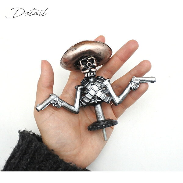 スカル フードオーナメント オーナメント アクセサリー ドクロ ガイコツ カスタムパーツ ボンネット エンブレム ローライダー Lowrider チカーノ 装飾 カー用品 車用品 カーアクセサリー インテリア ガレージ 車内アクセサリー アメリカ 雑貨の商品画像 3
