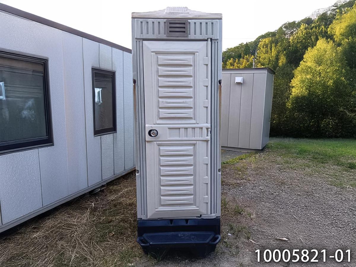 【中古】1.6m 仮設トイレ 和式タイプ 水洗式 0.4坪 0.8畳 1.3平米 ポータブルトイレ porta potty 休憩所 簡易ハウス プレハブ小屋 屋外 事務所 倉庫 店舗 仮設 車屋 10005821-01