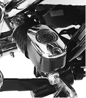 クローム・リアマスターシリンダーカバー　2000〜05年ソフテイル、1999〜04年ツーリング