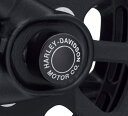 リアアクスルナットカバーキット/H-D MOTOR CO.ロゴコレクション ブラック:2008〜17年ダイナ、2008年以降ソフテイル