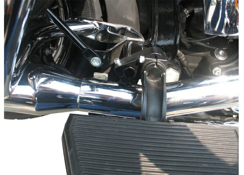 パッセンジャーフロアボード マウント ライザーキット：2000〜17年ソフテイル