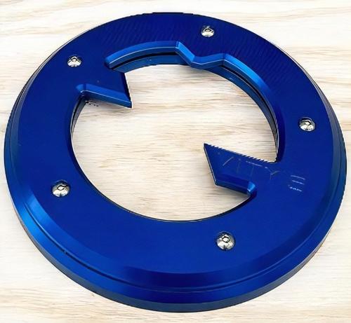 MASSIVE ダービーカバー：1999〜17年ダイナ、1999〜18年ソフテイル、1999〜15年ツーリング