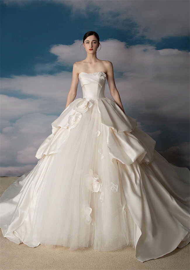 ウェディングドレス　Aライン ロングドレス イブニングドレス　ビスチェ　高品質　床付きタイプ/トレーンタイプ　 編み上げタイプ　s〜xxl　Wedding Dress　お花嫁　結婚式　旅行撮影演出　レディースウェディングドレス　エレガント　パーティードレス　二次会ドレス