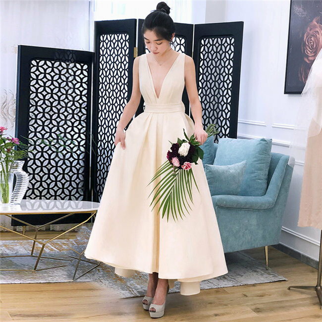 ホワイト ノースリーブ ウェディングドレス Aライン セクシー ファスナー ロングドレス ウェディングドレス レース 素地 xs〜xl Wedding Dress お花嫁 結婚式 旅行撮影演出 レディースウェディングドレス リボン飾り