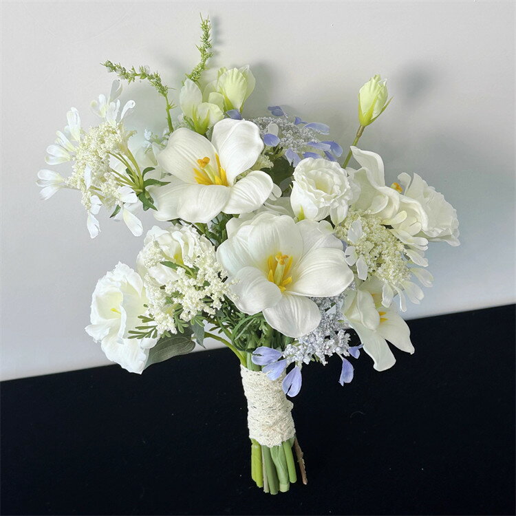 ドリーム洋服屋のウェディングブーケ ホワイト ブーケ カラー 白 花束 ブーケ【ブーケ】ウェディングブーケ/造花ブーケ/ブライダルブーケ/ラウンドブーケ/トスブーケ/結婚式/花束　卒業 入学 壮瞥 父の日 お中元 ひな祭り 桃の節句 誕生日 花ギフト ウェディングマーチ お供え 開店祝い｜アングル3