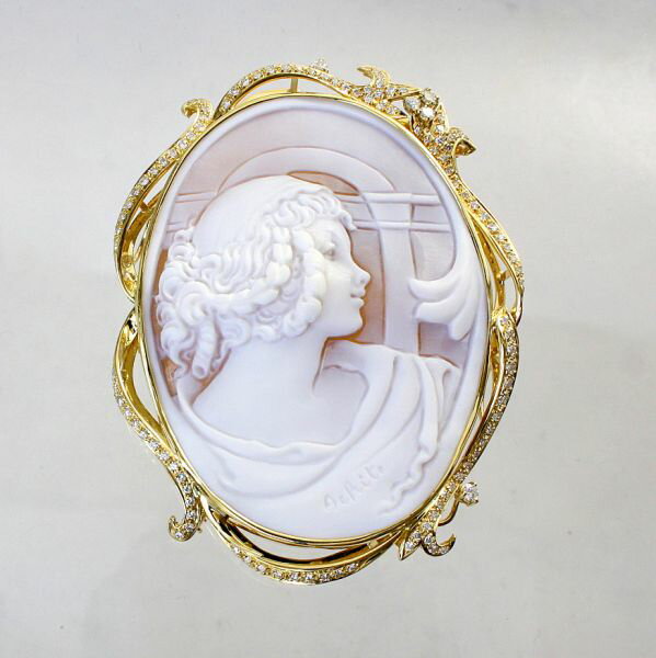 【中古】 18金枠 ダイヤ 1.24ct シェルカメオ ブローチ