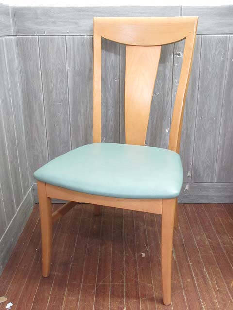 乐天商城 - 【中古】　カリモク　ダイニングチェア　ナチュラル　グリーン　　　　　karimoku　木製　椅子　ハイバッグ　レザー調座面　　　　　食卓椅子　一人掛け　インテリア　いす　緑