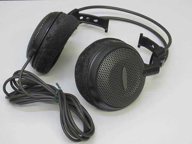 【中古】 オーディオテクニカ アートモニターヘッドホン ATH-A900 audio-technica ブラック 黒 密閉ダイナミック型 ヘッドフォン オーディオ オーバーイヤー