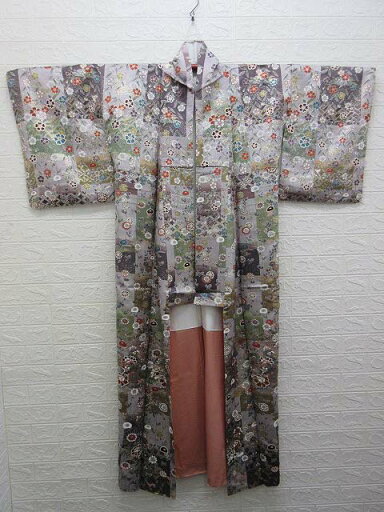 【中古】 着物 訪問着 グレー系 華やか 多色使い 婦人用 和装 和服 柄物 セミフォーマル 女性用 きもの 大人 落ち着いた 紫 緑 淡い 金糸 ゴールド 【中古】 着物 訪問着 グレー系 華やか 多色使い 婦人用 和装 和服 柄物 セミフォーマル 女性用 きもの 大人 落ち着いた 紫 緑 淡い 金糸 ゴールド