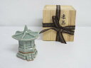 【未使用品】 幸作 香器 共箱入り 六角堂 茶道具 陶芸 香道具 香合 陶器 高麗青磁 六角 出羽櫻美術館