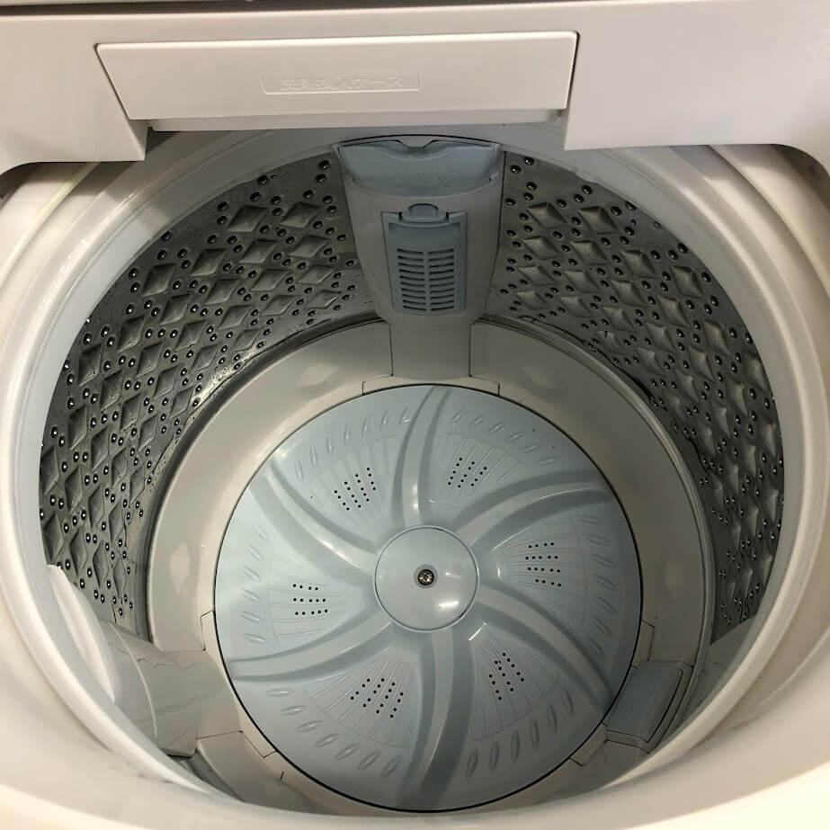 【中古】 東芝 洗濯機 8kg AW-8DH1(W) 縦型 ホワイト TOSHIBA 全自動洗濯機 ザブーン 白 上開き 抗菌ウルトラファインバブル ファミリー向け 大型 洗濯機 中古