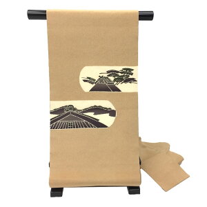 京やK185 正絹 セール 九寸名古屋帯 お太鼓柄 ちりめん 縮緬地 茶屋辻 家屋 風景文様 仕立て上がり リサイクル着物 未使用 新古品 美品 附下・色無地・小紋・紬 仕立て上がり リサイクル着物【美品】【中古】あす楽対応 送料無料