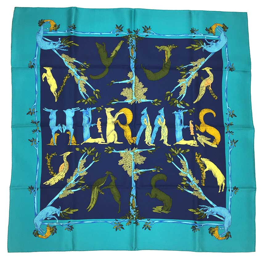 レア物　希少　HERMES　エルメス　カレ90 スカーフ　ANIMAL ALPHABET 動物アルファベット 森の動物　ネイビー×ターコイズブルー【新古品】【未使用品】【中古】エルメス　シルクスカーフ　aq7381