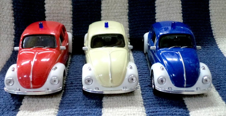 Kinsmart/キンスマート社製　VW Type1 Beetle　Emergency　 Vehicle Type ★ 1/32 VW フォルクスワーゲン クラシック ビートル緊急車両 　プルバックミニカー　ダイキャスト製 ★1/32ダイキャストモデルミニカー