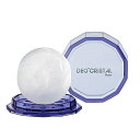 ■商品名　DEOCRISTAL Verdan ディスク ■容量115g　 ■製品説明【効能・効果】わきが（腋臭）、皮膚汗臭、制汗 優れた消臭効果でお肌にやさしく、白くならずに自然な使い心地。 肌に直接塗るのでむらなく、しっかり塗れます。 有効成分のアルム石100％で、朝一塗りするだけで気になるニオイを抑えます。 肌にあたる面が広いので、背中や足にもさっと塗れて全身快適。プレストパウダー（V）との合わせ使いもおすすめです。 ■ご使用方法 水または、ぬるま湯にひたしてぬることで、有効成分が溶けて肌に付着します。 全身にご使用いただけます。お出かけ前に、清潔なお肌にお使いください。 ※使用後はデオクリスタルの水分をよく拭き取って下さい。 濡れたまま放置しますと劣化します。 ■主な成分 硫酸AI・K ■メーカー　タルゴジャパン株式会社 ※メーカー取り寄せ品につきパッケージ等予告なしに変更になる場合がございます。 メーカー廃盤・入荷未定など取り寄せが出来なかった場合には キャンセルさせていただくことがございます。あらかじめご了承ください。