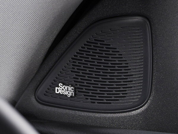 メーカー メルセデスベンツ 品名 サウンドスウィート 管理番号 M2068200200MM 品番 M2068200200MM 内容 1個 仕様 ステーションワゴン用/ソニックデザイン 説明 あなたのCクラスに、上質なクリアサウンドをドアの内部構造や車室内音響特性の徹底解析から生まれた、 音のクオリティを最大限に高める純正スピーカー車用サウンドチューンアップシステムです。 Cクラスの音質をクリアで抜けの良いサウンドにグレードアップします。 ［参考取付時間：3.0h］ 備考 適合車種 Cクラス W223 適合条件 発送方法 ヤマト運輸 宅急便 梱包サイズ 重量 注意事項 検索用コード："
