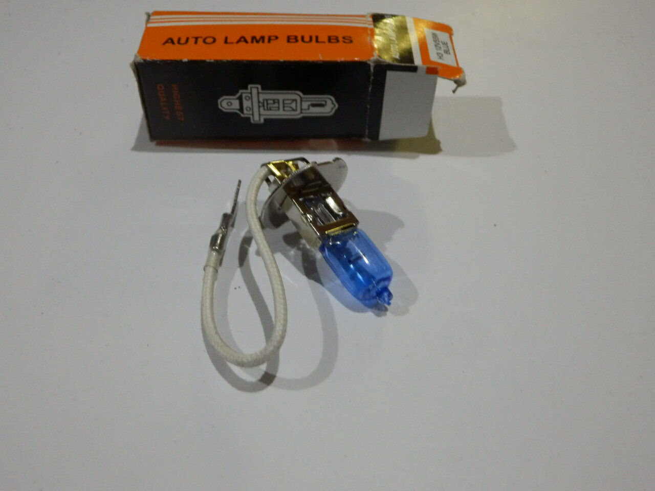 【ジャンク品 116】電球　H3　青　ブルー　ライト　球　光