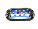 PSVITA2000用保護プラスチックxアルミニウム収納ケースカバー[新品] 商品説明 PSVITA2000本体を持ち運び時の傷や落下時の衝撃から守ります。 商品の性質上、最初から多少のスリキズ等ある場合がございますがご容赦下さい。 黒い部分ががプラスチック製で、色つき部分が金属製になっています。 装着したままゲームができます。 ※※商品にPSVITA2000本体は含まれません。 ※お使いのディスプレイやパソコンの設定などにより実際の商品との色合いの違いがある場合もございますが予めご了承ください。 ご注文入金頂いてから発送までに2日〜3日（営業日）かかる場合がございますのでご了承下さい。 ※★※至急手元にほしい方のご購入はお控え下さい。※★※ 下記休業日には発送作業を行っておりませんので休み明けの発送になります。 土曜・日曜・祝日・年末年始休み・ゴールデンウィーク休み・お盆休み