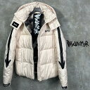 20％OFF/Disclaimer / ディスクライマー「Arrow Art Hoodie Jacket Off White」アロー フーディー ダウンジャケット オフホワイト 中綿 アウター ストリート アート イタリアブランド インポート ブランド 2023年 秋冬 新作 商品