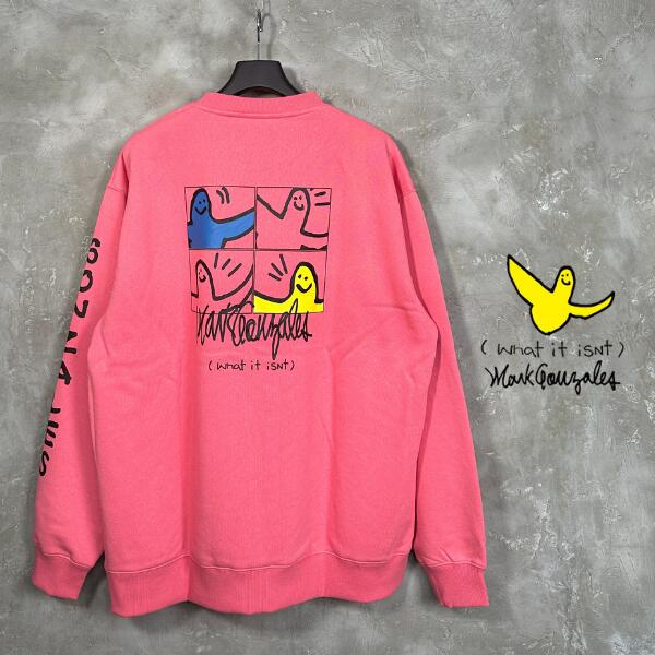 What it isNt MARK GONZALES 「Logo Print Sweat Crew Pink」 マークゴンザレス 刺繍 ワッペン スウェット トレーナー レッド 赤 ロゴ 裏起毛 ビッグシルエット アメカジ ストリート メンズ 2023年 秋冬新作