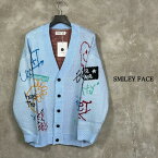 【SALE】SMILEY FACE / スマイリーフェイス「Grafic Hand Art Loose Fit Knit Cardigan BLUE」2色展開 カーディガン ニット 落書きデザイン ハンドアート グラフィックアート ビッグシルエット ルーズフィット ドロップショルダー ストリート アートデザイン 新作商品