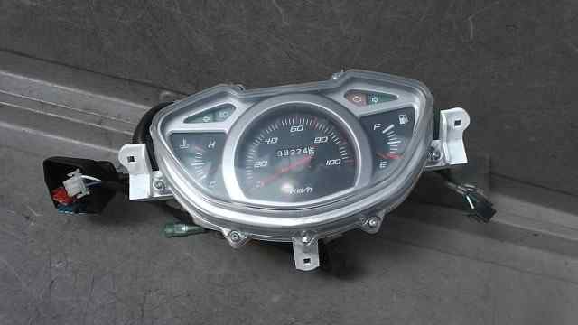 バイクパーツ リードEX JF19-1211xxx の メーター *1441676719 【中古】【送料込】