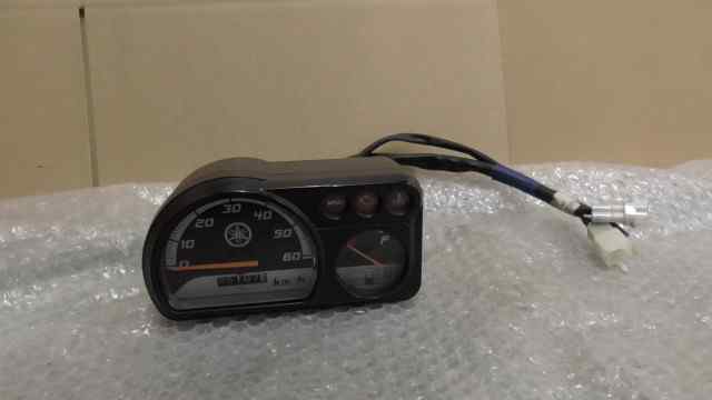 バイクパーツ ギア4スト UA07J-018xxx の メーター *1632271247 【中古】【送料込】