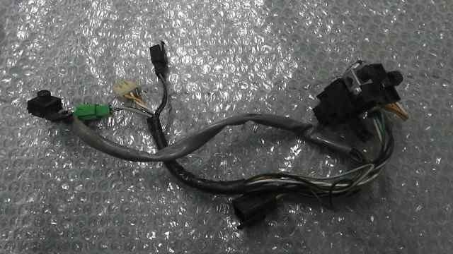 バイクパーツ アドレスV50 CA44A-170xxx の ハンドルスイッチ *1632794214 【中古】【送料込】