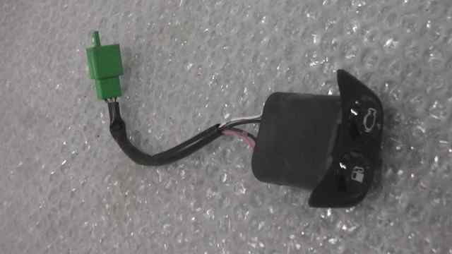 バイクパーツ　カブFI　AA01-1758xxx　の　インジケーター *1634694256　【中古】【送料込】