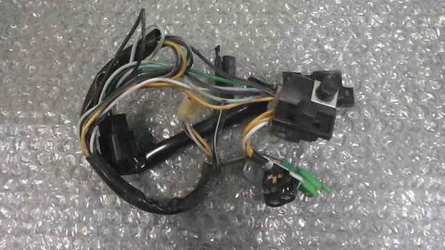 バイクパーツ アドレスV50 CA44A-143xxx の ハンドルスイッチ *1637802506 【中古】【送料込】