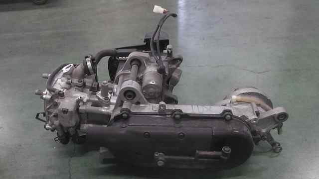 バイクパーツ　リモコンビーノ（FI）SA37J-136xxx　の　エンジン *1637892096　