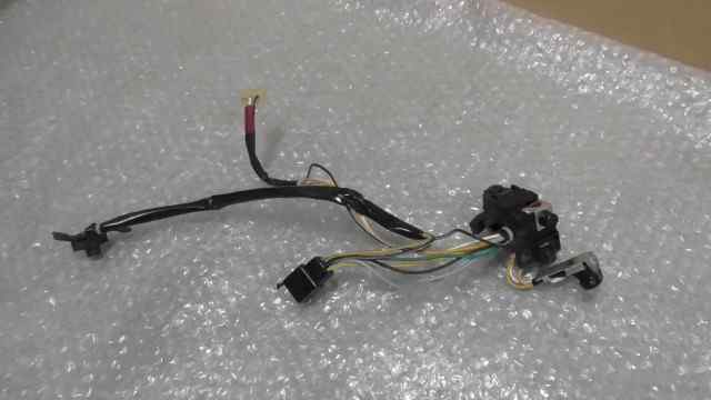 バイクパーツ アドレスV50 CA42A-134xxx の ハンドルスイッチ *1638841975 【中古】【送料込】