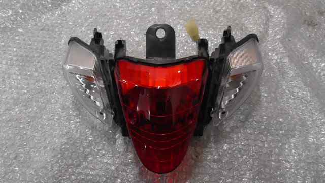 バイクパーツ　レッツ　CA4AA-134xxx　の　テールランプ　 *1642478204　【中古】【送料込】