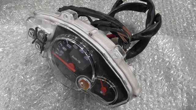 バイクパーツ BW’S 4スト SA44J-003xxx の メーター *1645499991 【中古】【送料込】