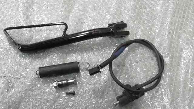 バイクパーツ　アクシスZ　SED7J-006xxx　の　サイドスタンド *1646883211　【中古】【送料込】