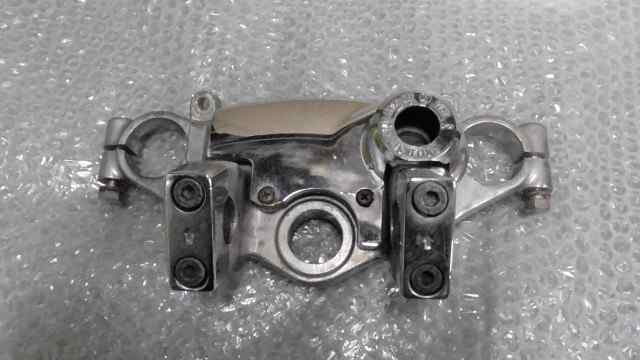 バイクパーツ エリミネーター250SE EL250A-017xxx の トップブリッジ *1649380502 【中古】【送料込】