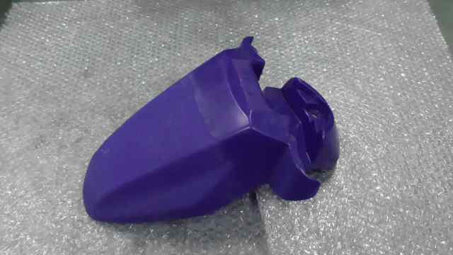 バイクパーツ　BW’S100　1E52FM98001xxx　の　フロントフェンダー　傷 *1649733872　【中古】【送料込】