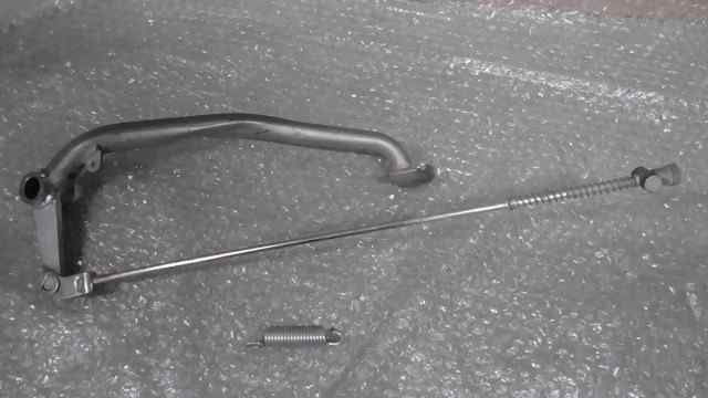 バイクパーツ カブFI AA01-1736xxx の リアブレーキペダル 傷 *1654143022 【中古】【送料込】