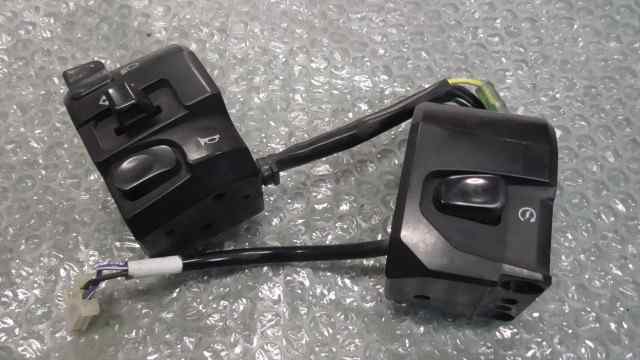 バイクパーツ　N-MAX125　SE86J　の　ハンドルスイッチ *1654232403　【中古】【送料込】