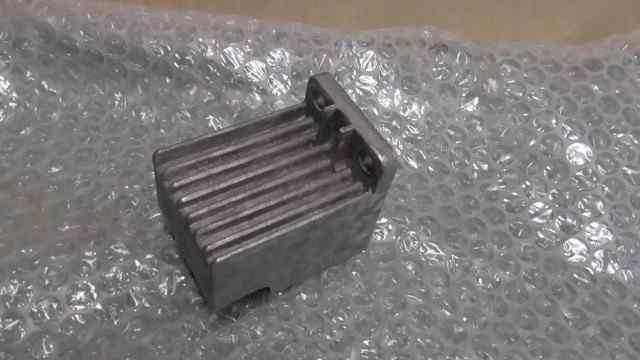 バイクパーツ　ジョルノ4スト　GIORNO　AF70-1043xxx　の レギュレター *1656051292　【中古】【送料込】