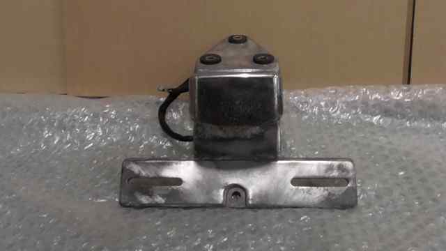 バイクパーツ　LS400サベージ　NK41A-100xxx　の　ナンバー灯 *1656467259　【中古】【送料込】