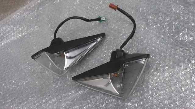 バイクパーツ　マジェスティS　SG28J-008xxx　の　リアウインカー　左右 *1657267648　【中古】【送料込】