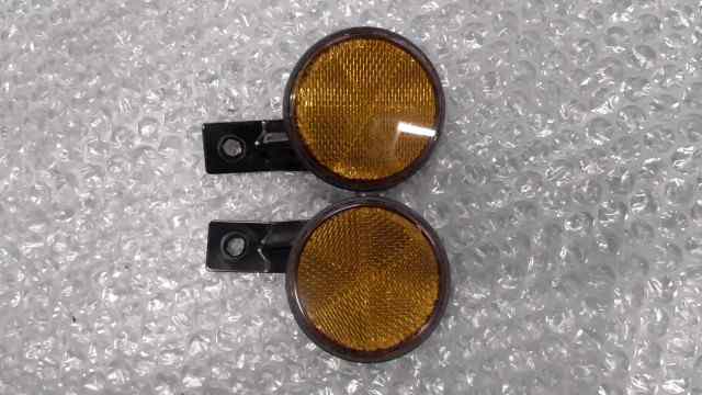 バイクパーツ　MT-25　RG43J-005xxx　の　リフレクター *1658456467　【中古】【送料込】
