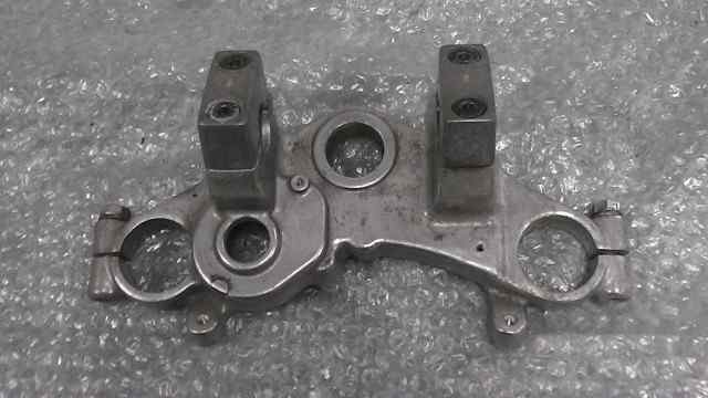 バイクパーツ エリミネーター250 EL250A-003xxx の トップブリッジ *1660009026 【中古】【送料込】