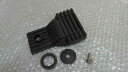 バイクパーツ エンタイサー125 03B5US-042xxx の タンクブッシュ 後ろ *1660108697 【中古】【送料込】