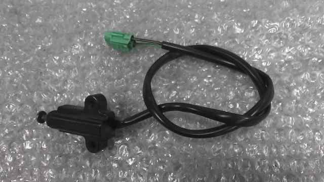 バイクパーツ　スウィッシュ Swish　DV12B　 の　サイドスタンドセンサー *1661496859　【中古】【送料込】
