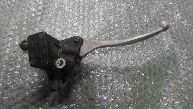 バイクパーツ　ZZ（ジーツー）　CA1PB-127xxx　の　マスターシリンダー M8 *1661993378　【中古】【送料込】