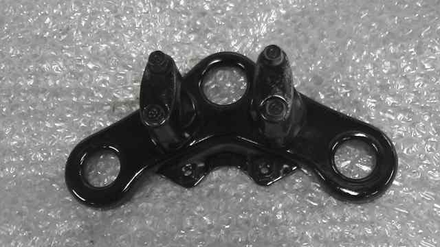 バイクパーツ YB-1 F5B-940xxx の トップブリッジ *1662446950 【中古】【送料込】